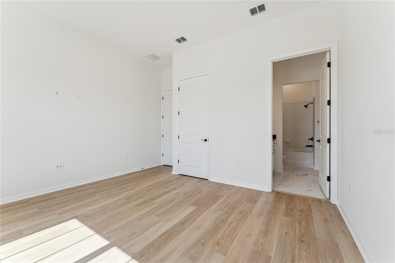 1552 SKYLINE HEIGHTS CIRCLE — photo 48 of 74