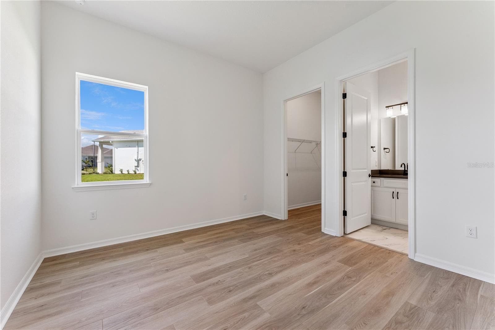 1552 SKYLINE HEIGHTS CIRCLE — photo 42 of 74