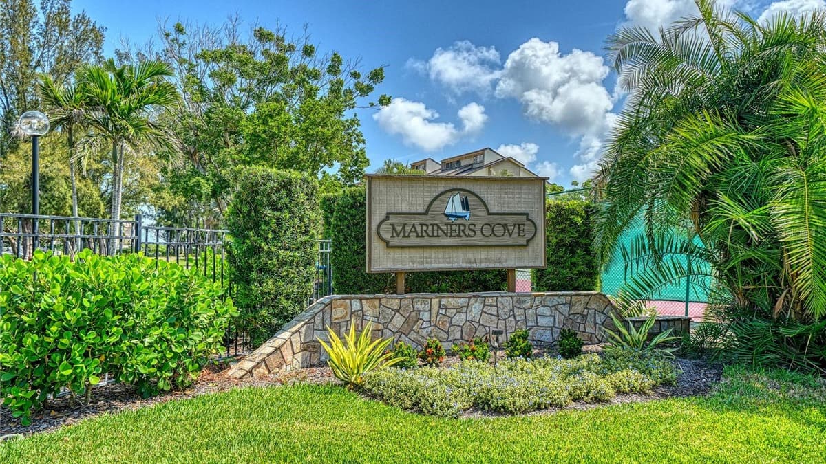 3840 MARINERS WAY — photo 32 of 40