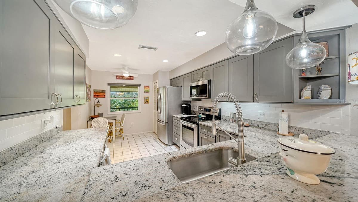 3840 MARINERS WAY — photo 16 of 40