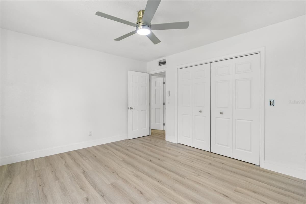 475 WISCONSIN AVENUE — photo 23 of 57