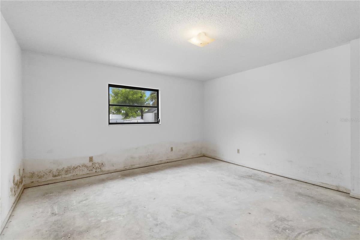 306 PALM AVENUE — photo 30 of 75