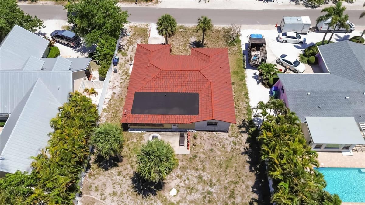 306 PALM AVENUE — photo 73 of 75