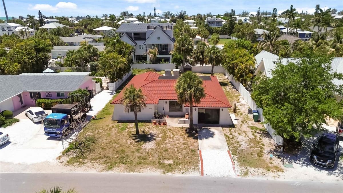 306 PALM AVENUE — photo 58 of 75
