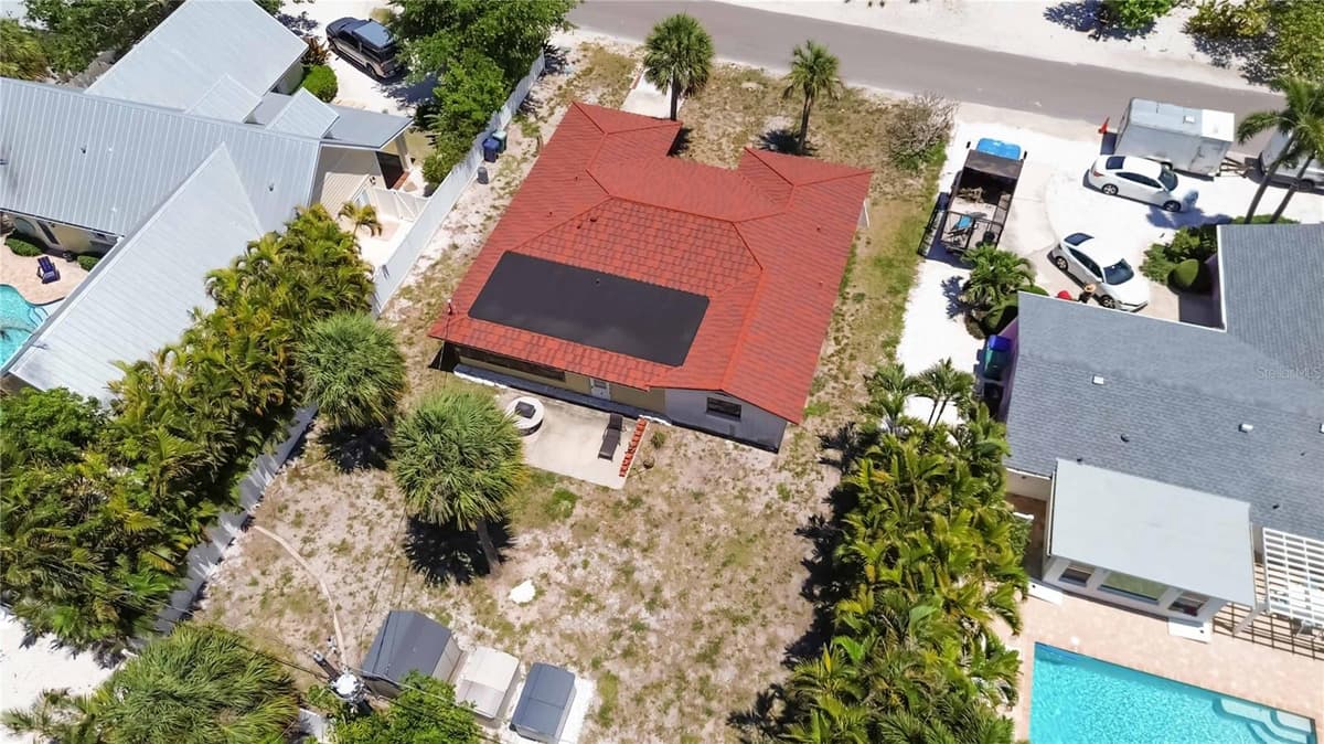 306 PALM AVENUE — photo 72 of 75