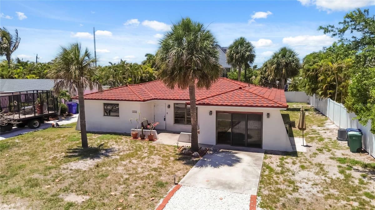 306 PALM AVENUE — photo 56 of 75
