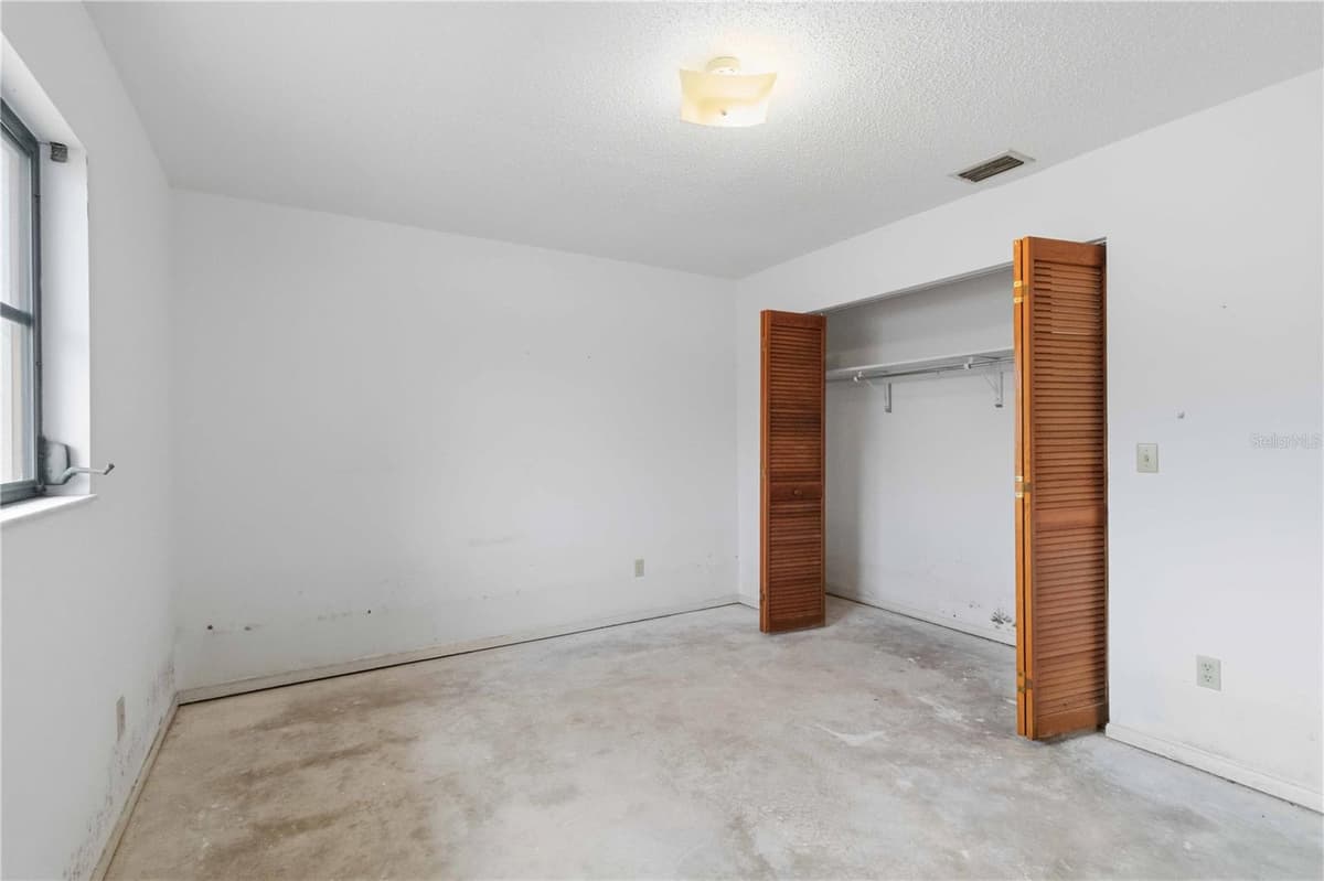 306 PALM AVENUE — photo 19 of 75