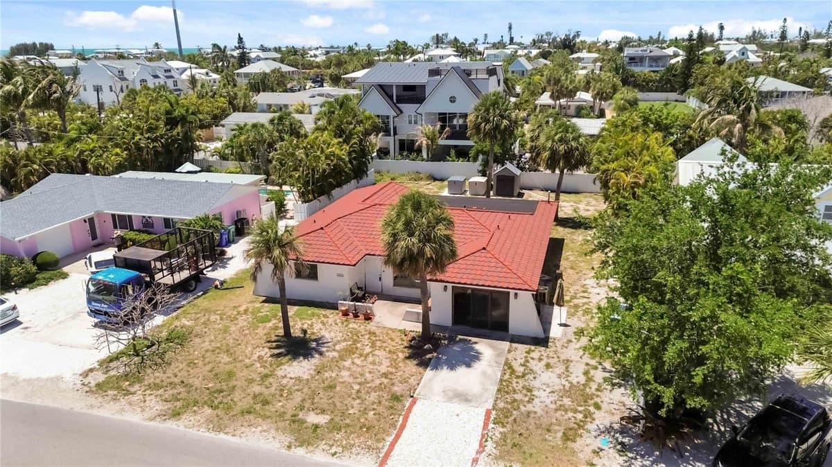 306 PALM AVENUE — photo 57 of 75