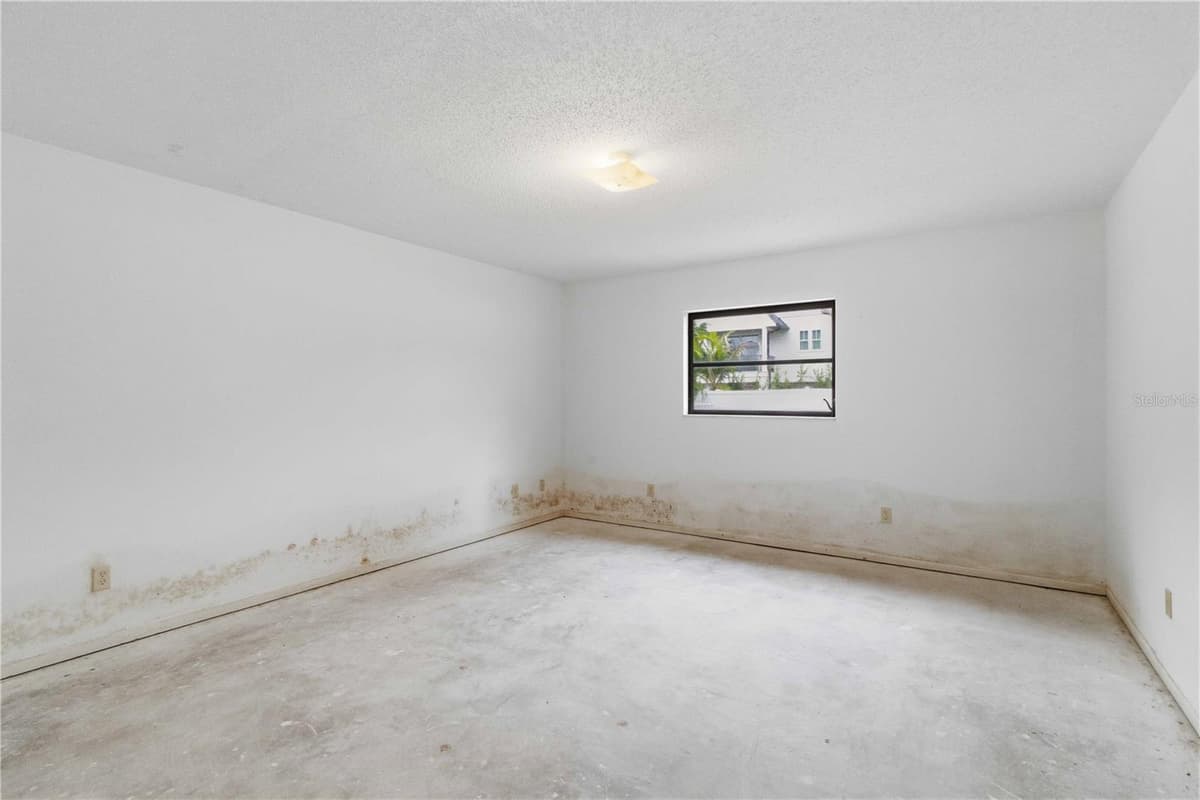 306 PALM AVENUE — photo 27 of 75