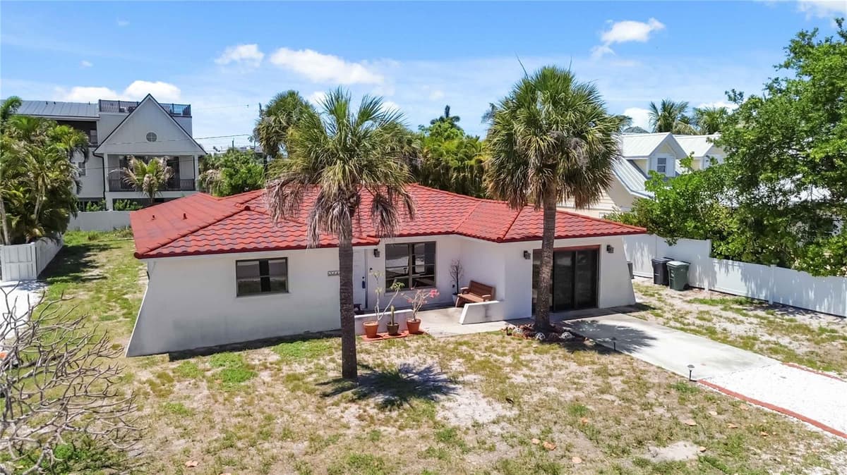 306 PALM AVENUE — photo 54 of 75