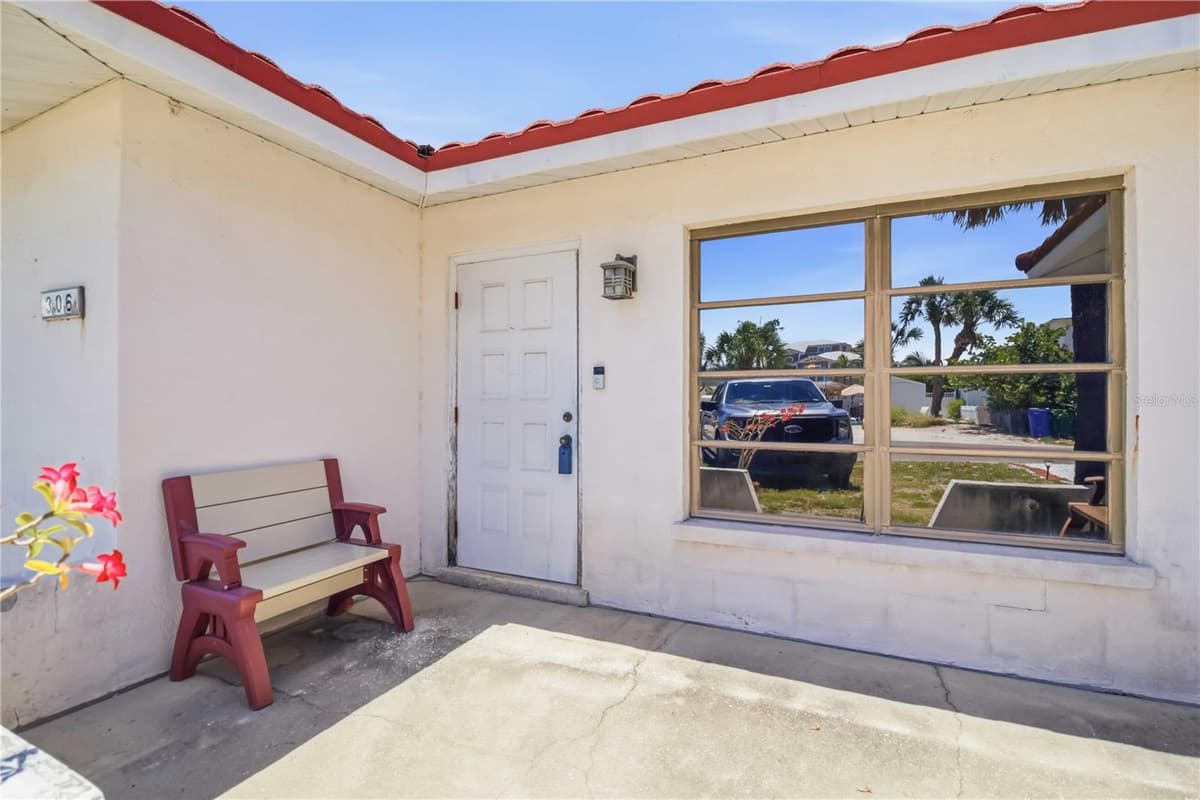 306 PALM AVENUE — photo 43 of 75
