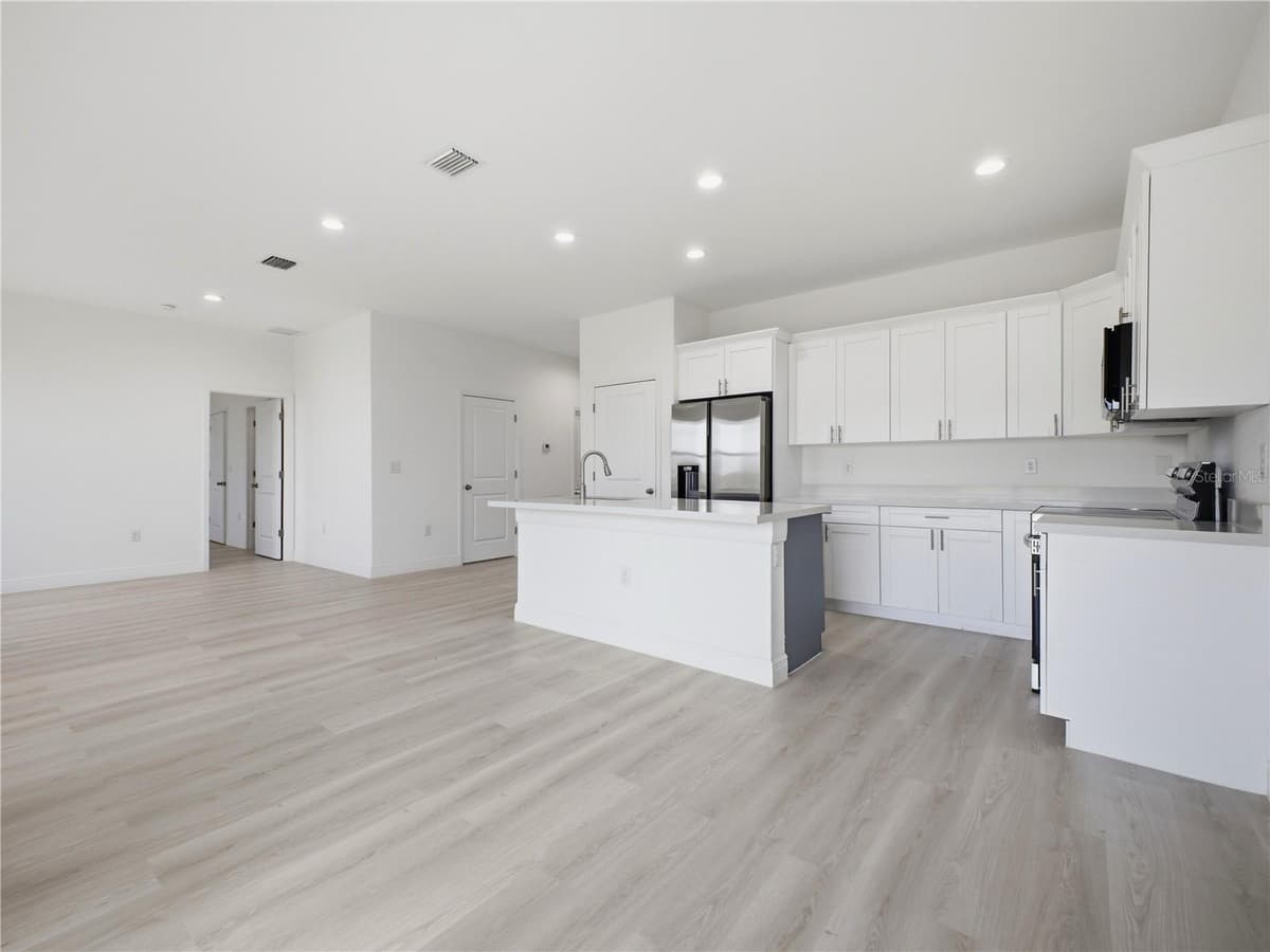 3031 BEECHWOOD CIRCLE — photo 5 of 25