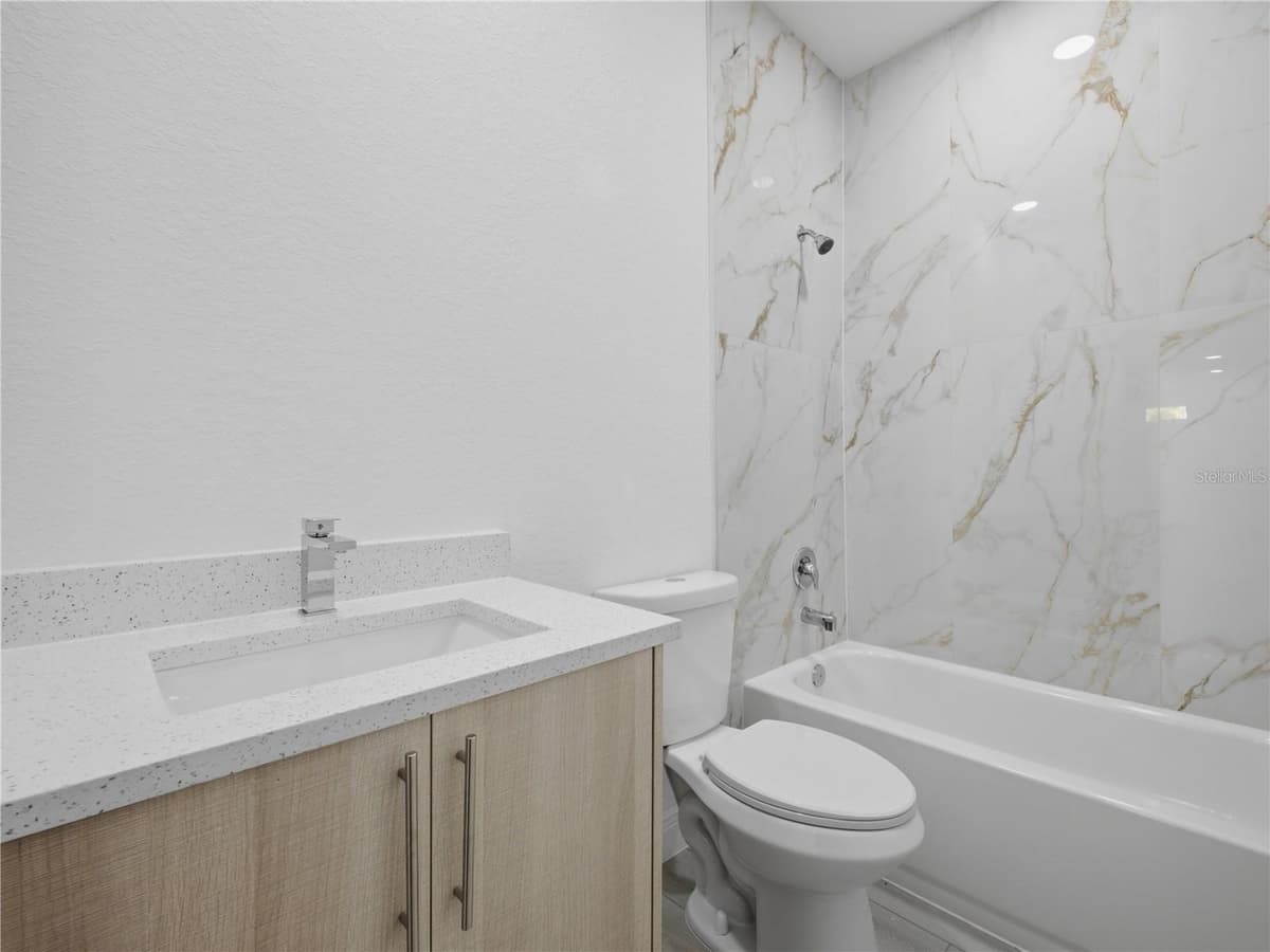 8010 SANDALWOOD CIRCLE — photo 19 of 30