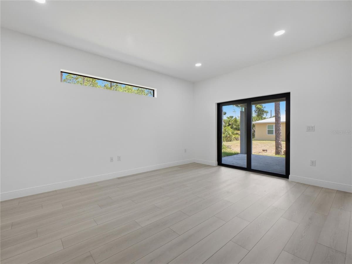 8010 SANDALWOOD CIRCLE — photo 9 of 30