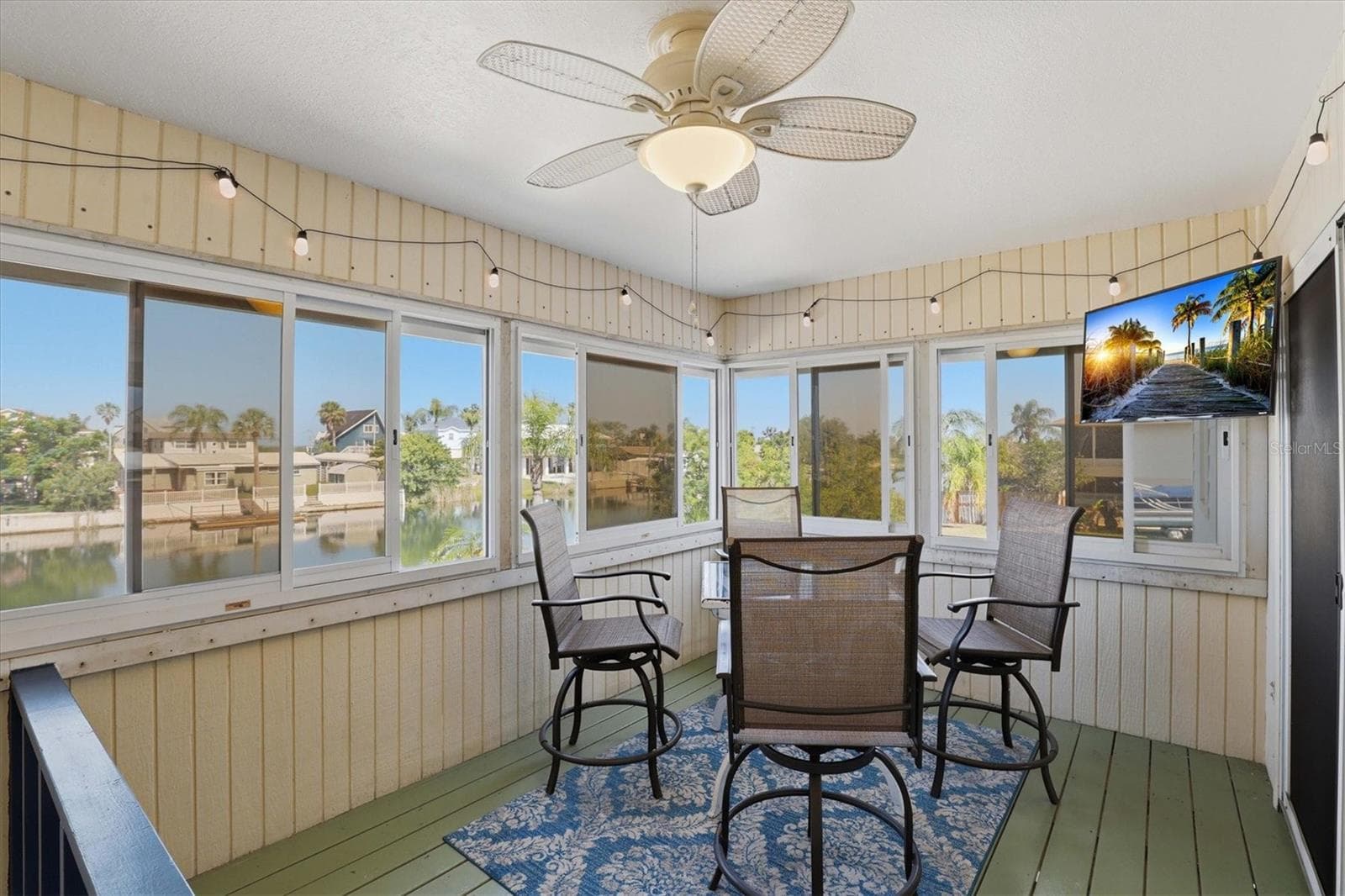 3347 OLEANDER DRIVE — photo 32 of 48