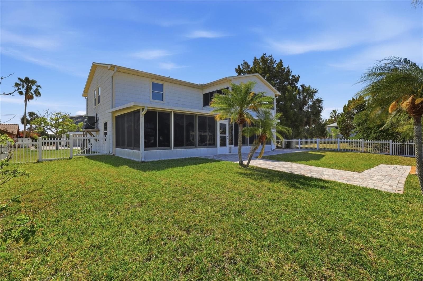 3347 OLEANDER DRIVE — photo 45 of 48