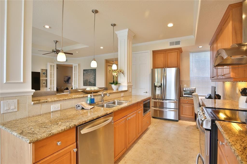 7919 ST SIMONS STREET — photo 13 of 30