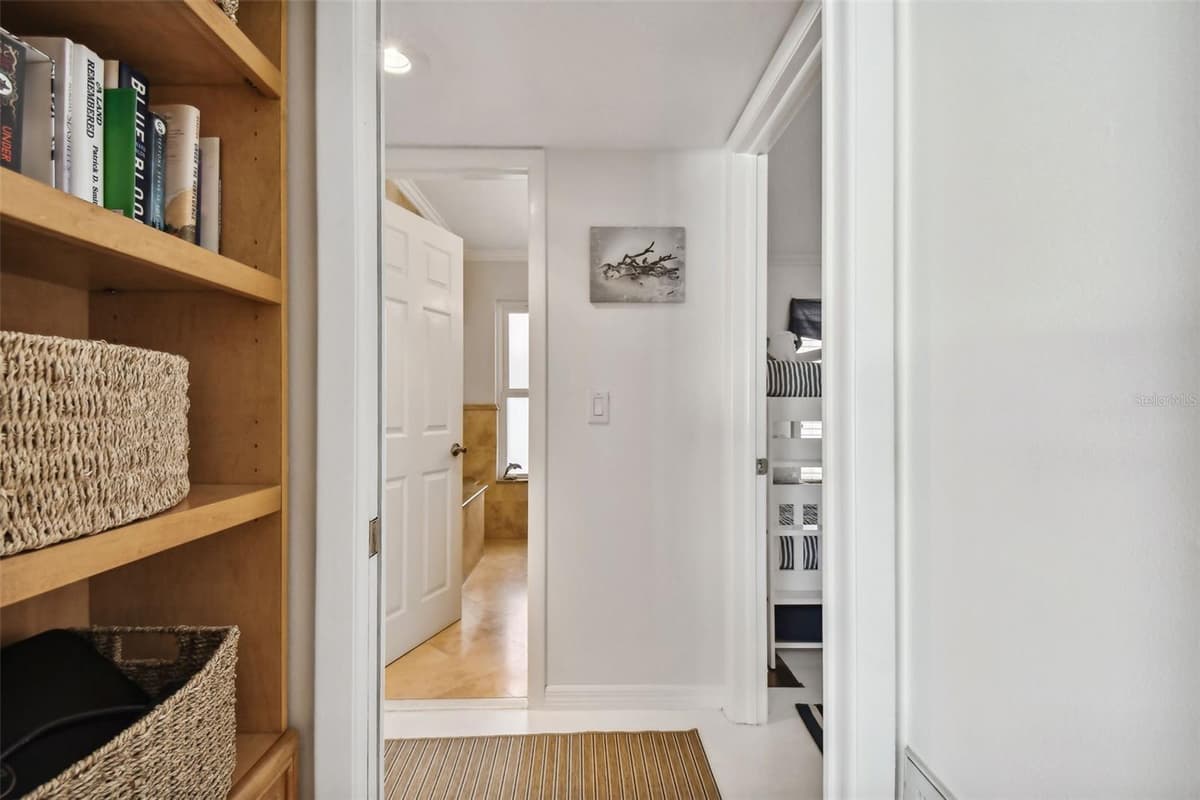 205 HARRISON AVENUE — photo 15 of 39
