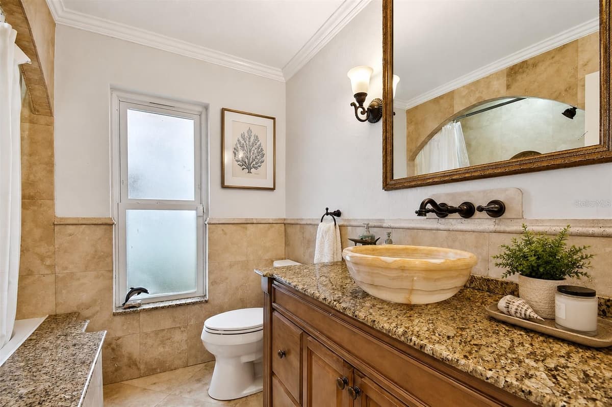 205 HARRISON AVENUE — photo 17 of 39