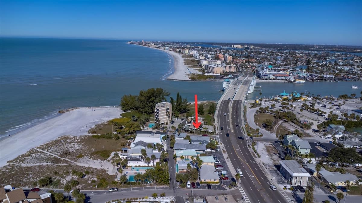 12620 GULF BOULEVARD — photo 4 of 20