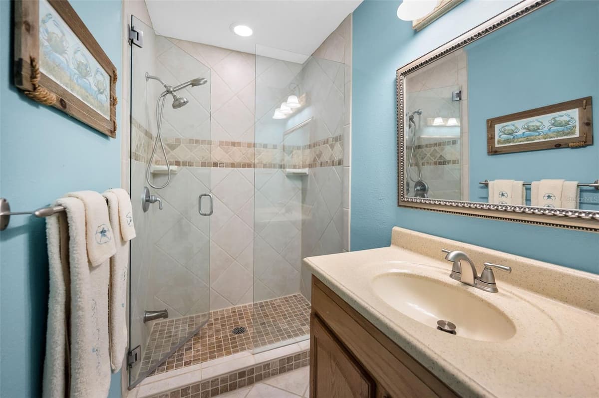 13303 GULF LANE — photo 28 of 43