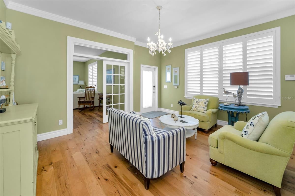 13303 GULF LANE — photo 30 of 43