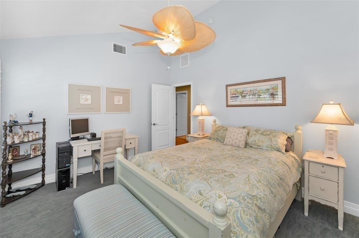 13303 GULF LANE — photo 23 of 43