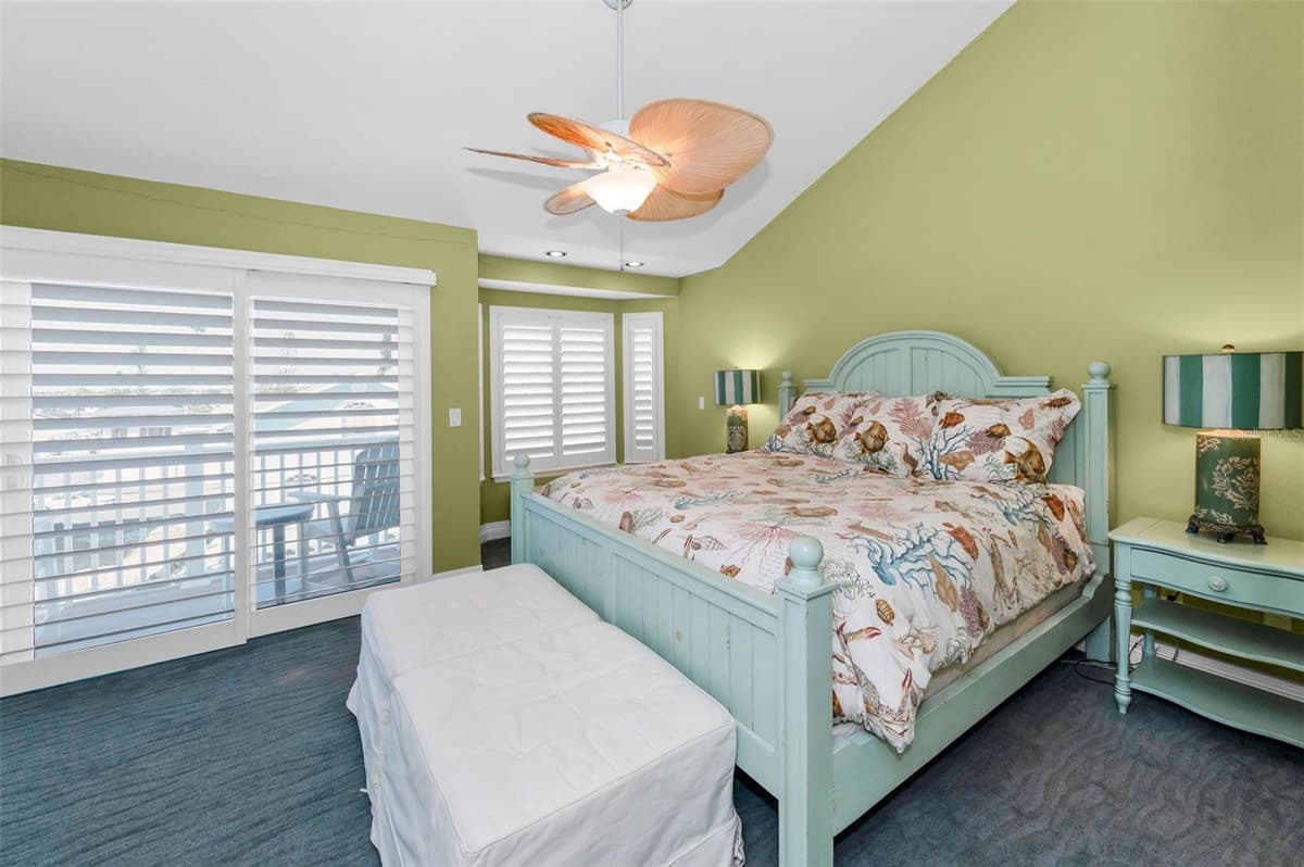 13303 GULF LANE — photo 22 of 43