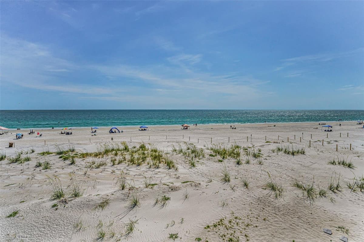 13303 GULF LANE — photo 40 of 43