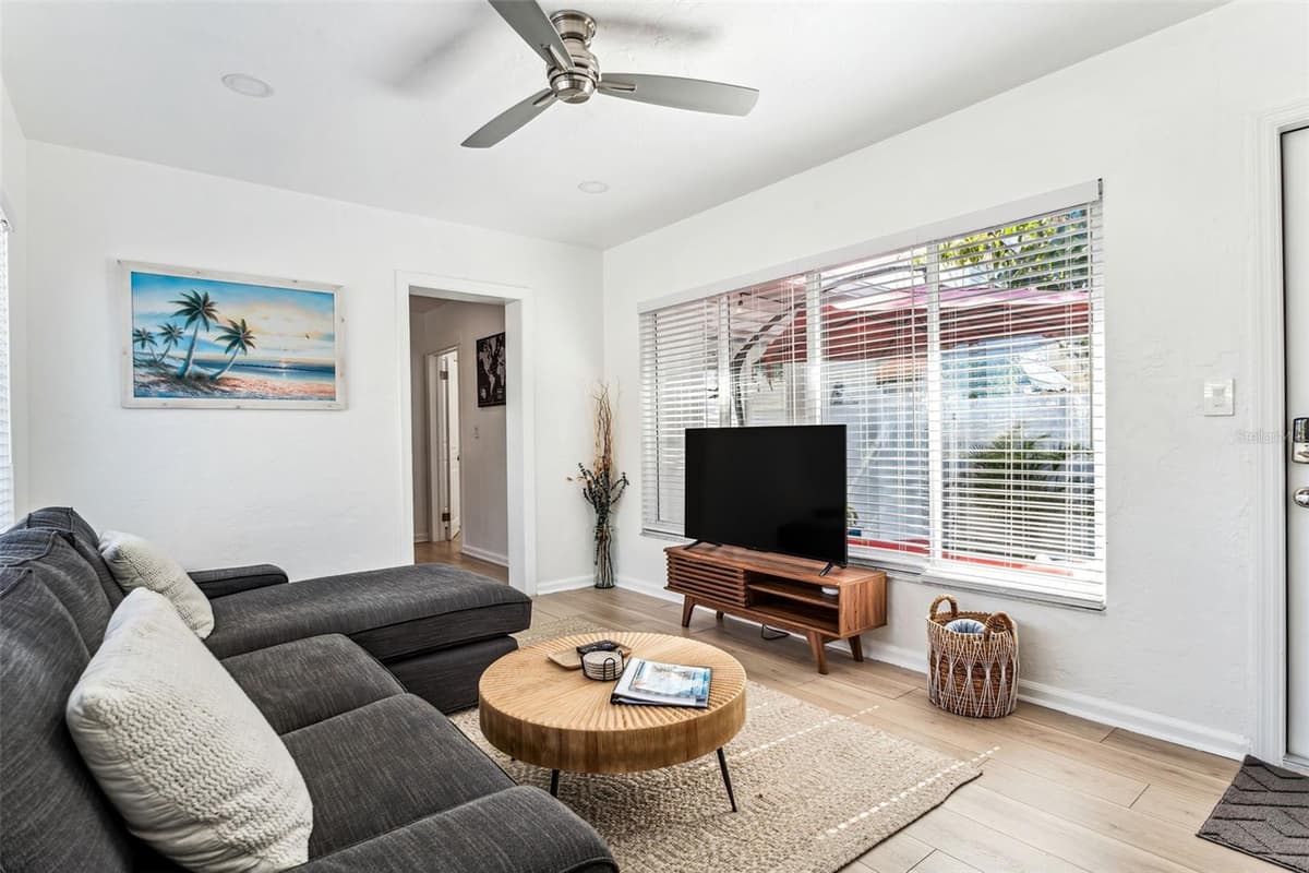12620 GULF BOULEVARD — photo 15 of 21