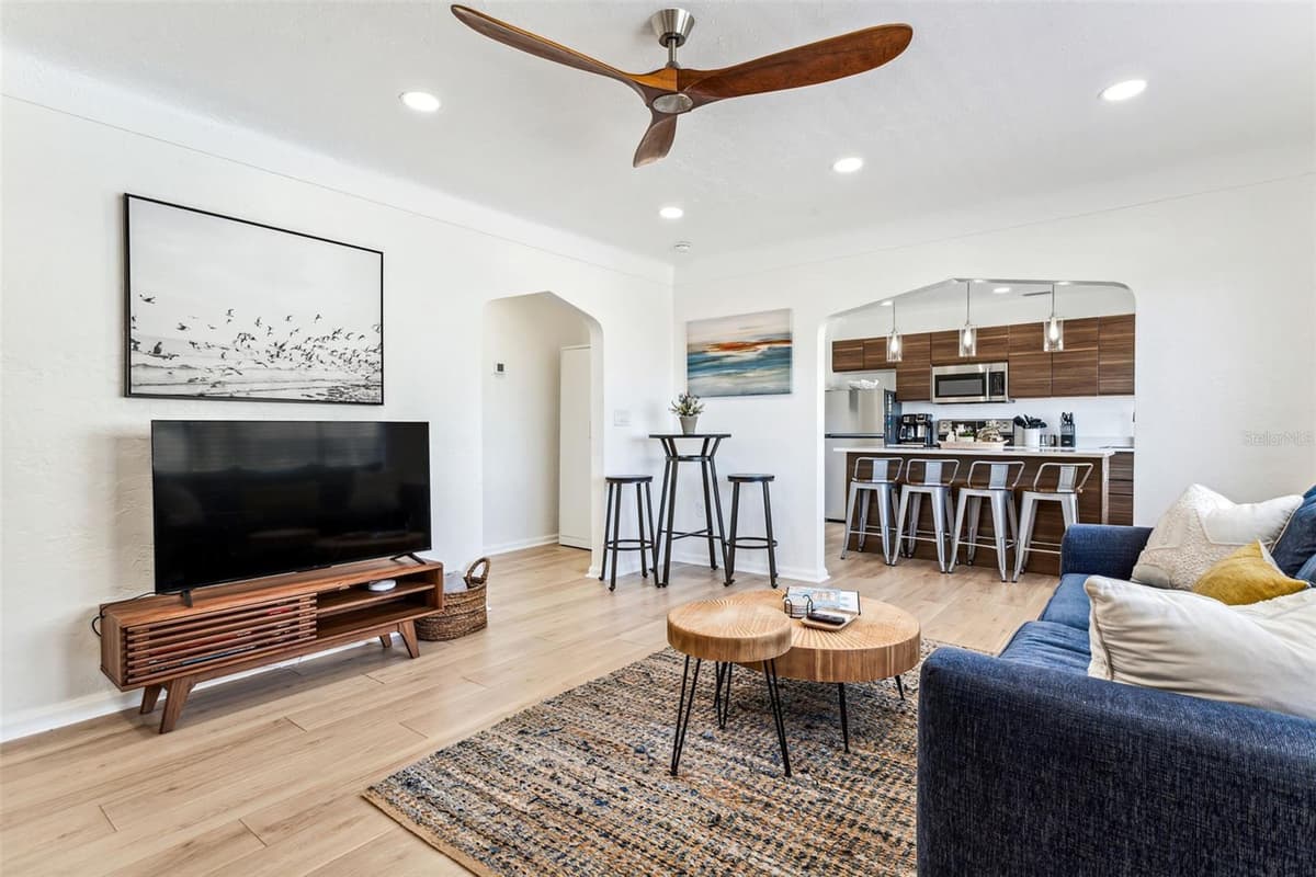 12620 GULF BOULEVARD — photo 16 of 21