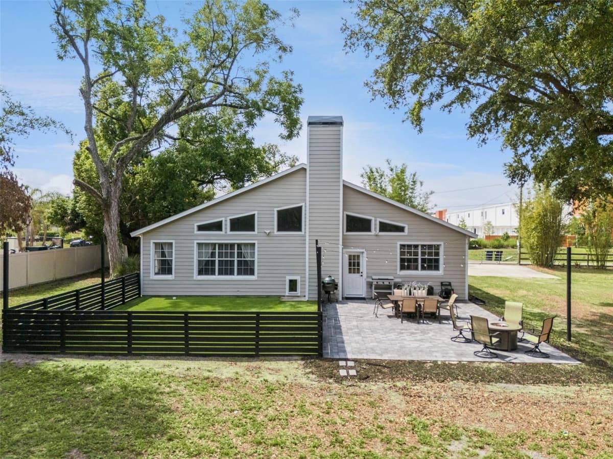 1825 DEMASTUS LANE — photo 45 of 69
