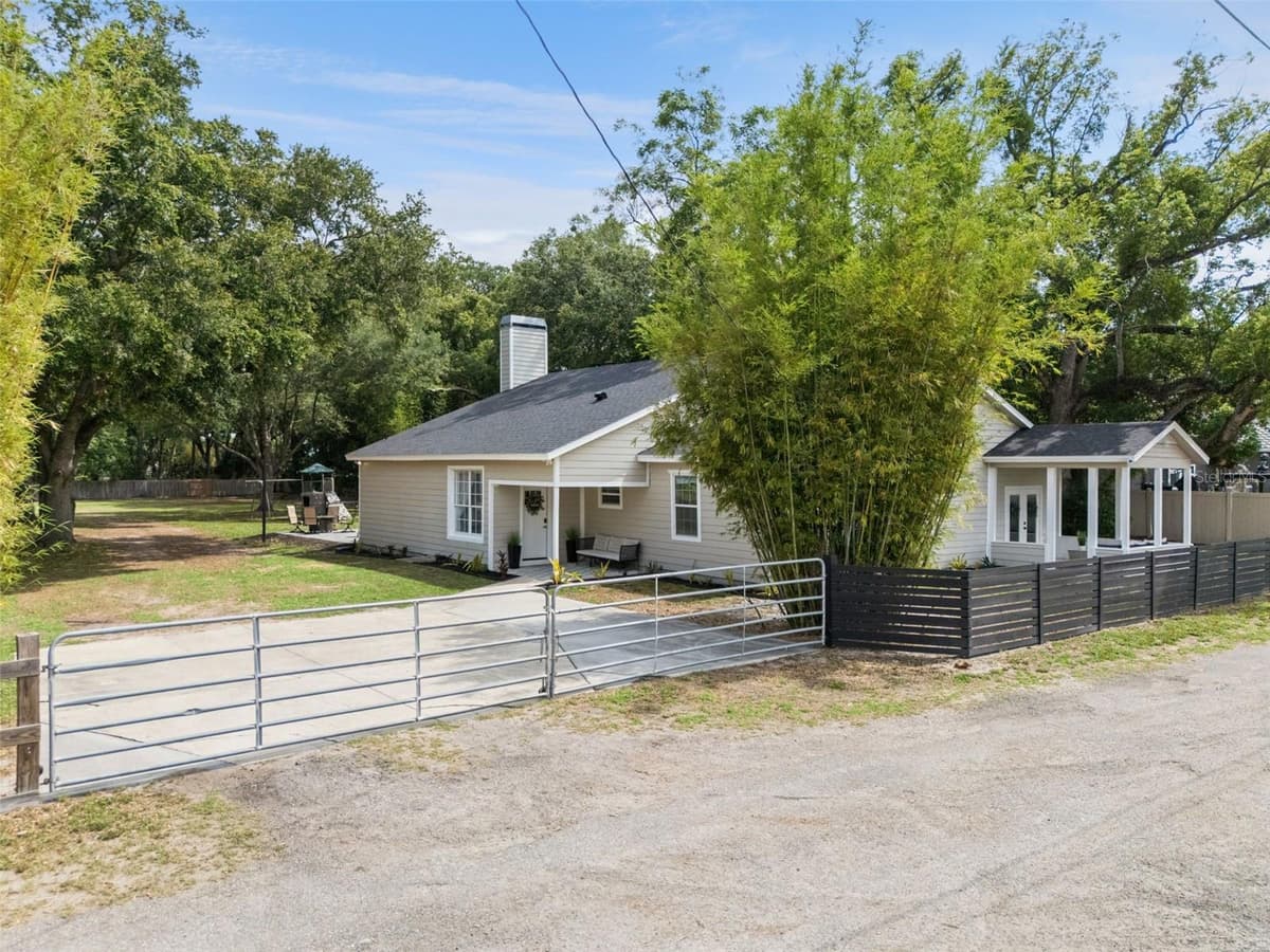 1825 DEMASTUS LANE — photo 42 of 69