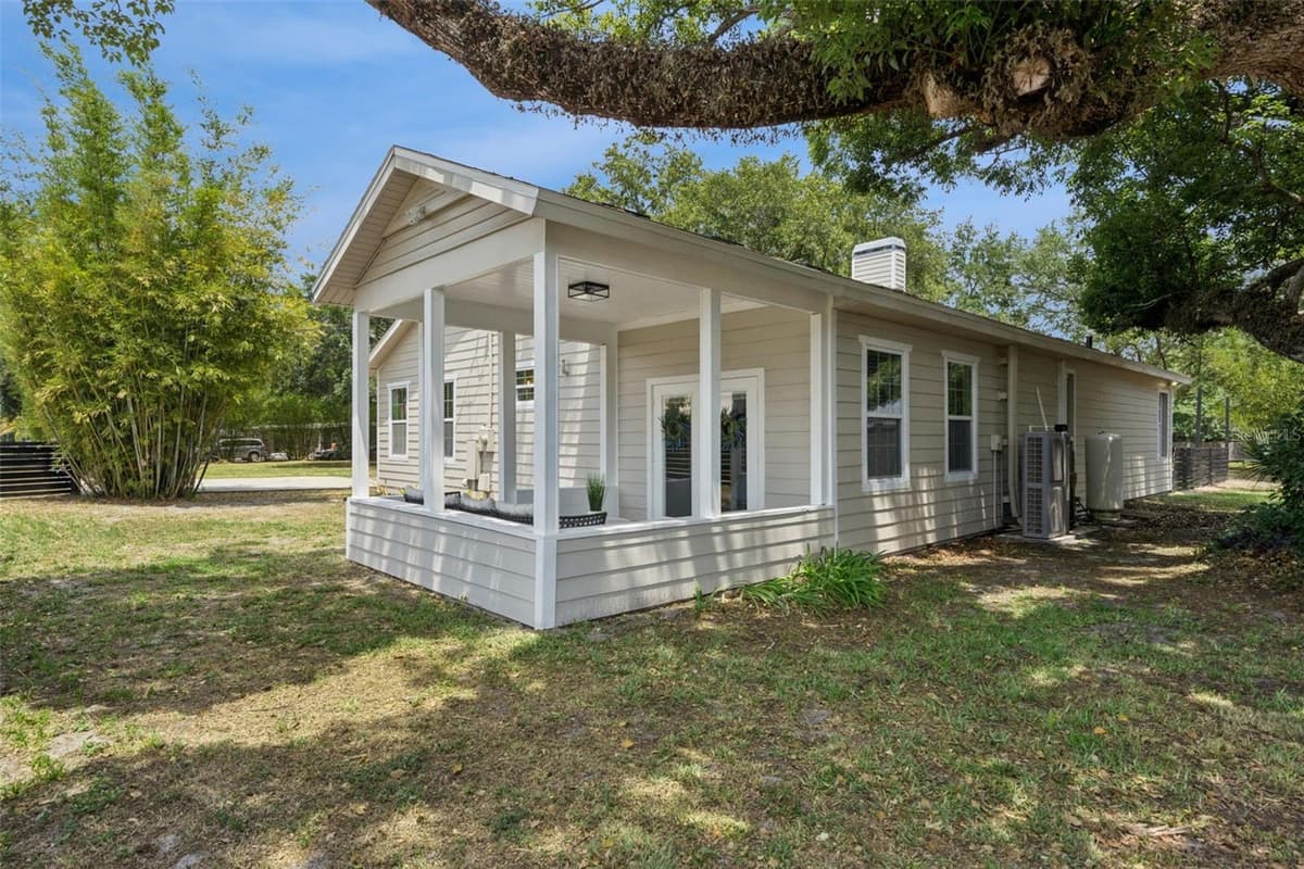 1825 DEMASTUS LANE — photo 44 of 69