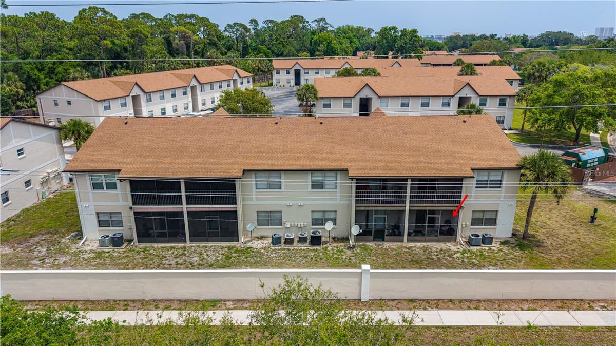 428 BANANA CAY DRIVE — photo 4 of 30