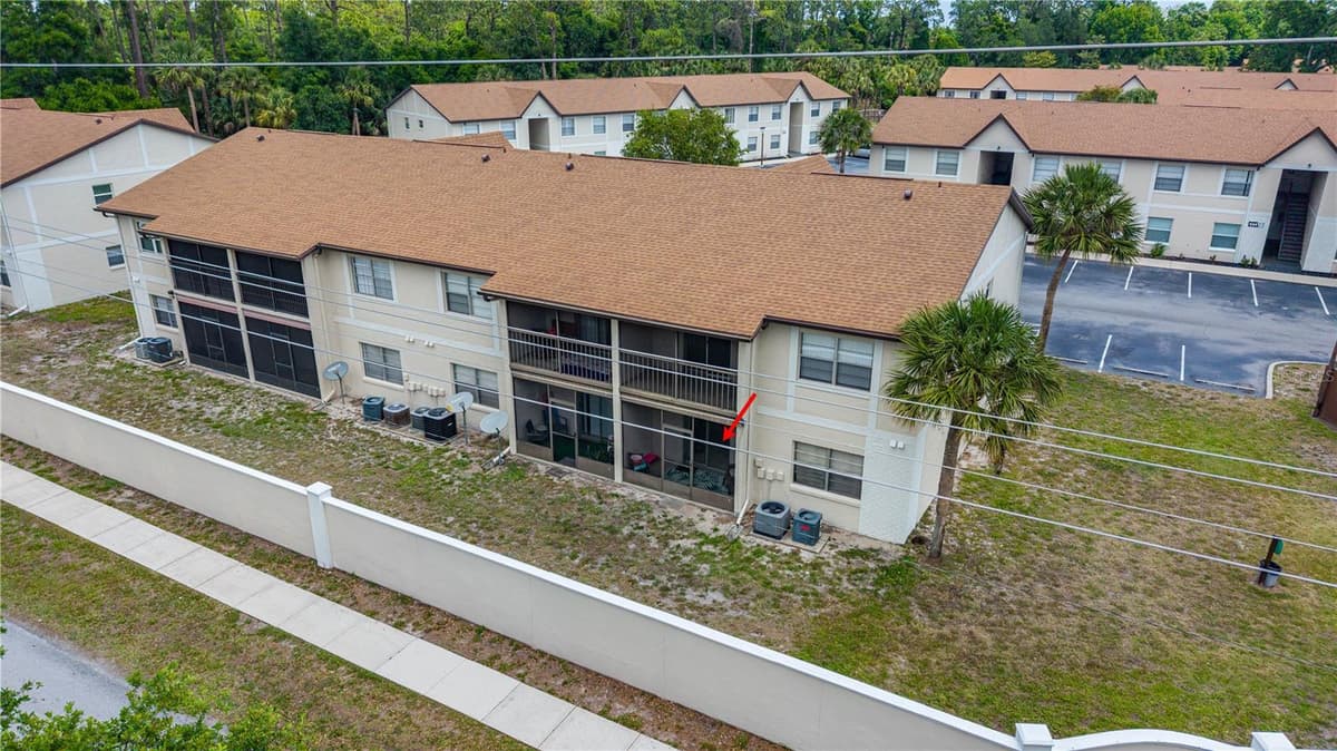 428 BANANA CAY DRIVE — photo 3 of 30