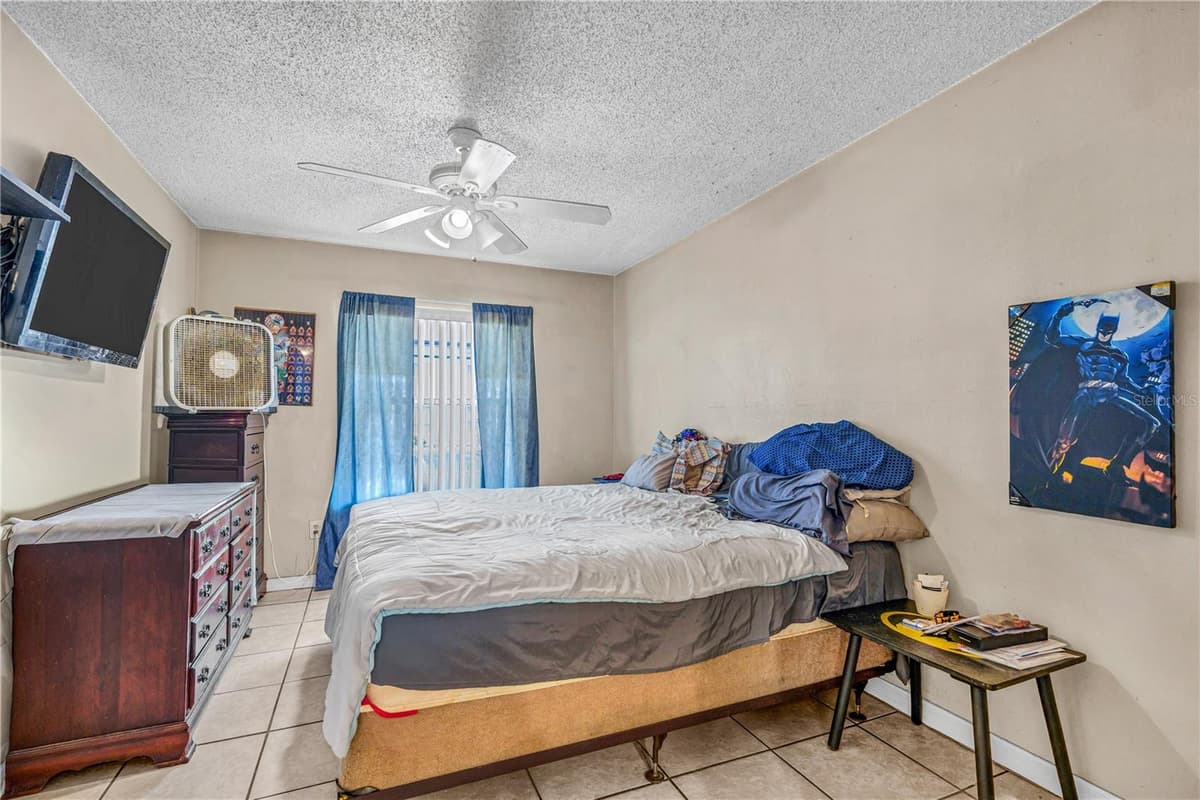 428 BANANA CAY DRIVE — photo 15 of 30