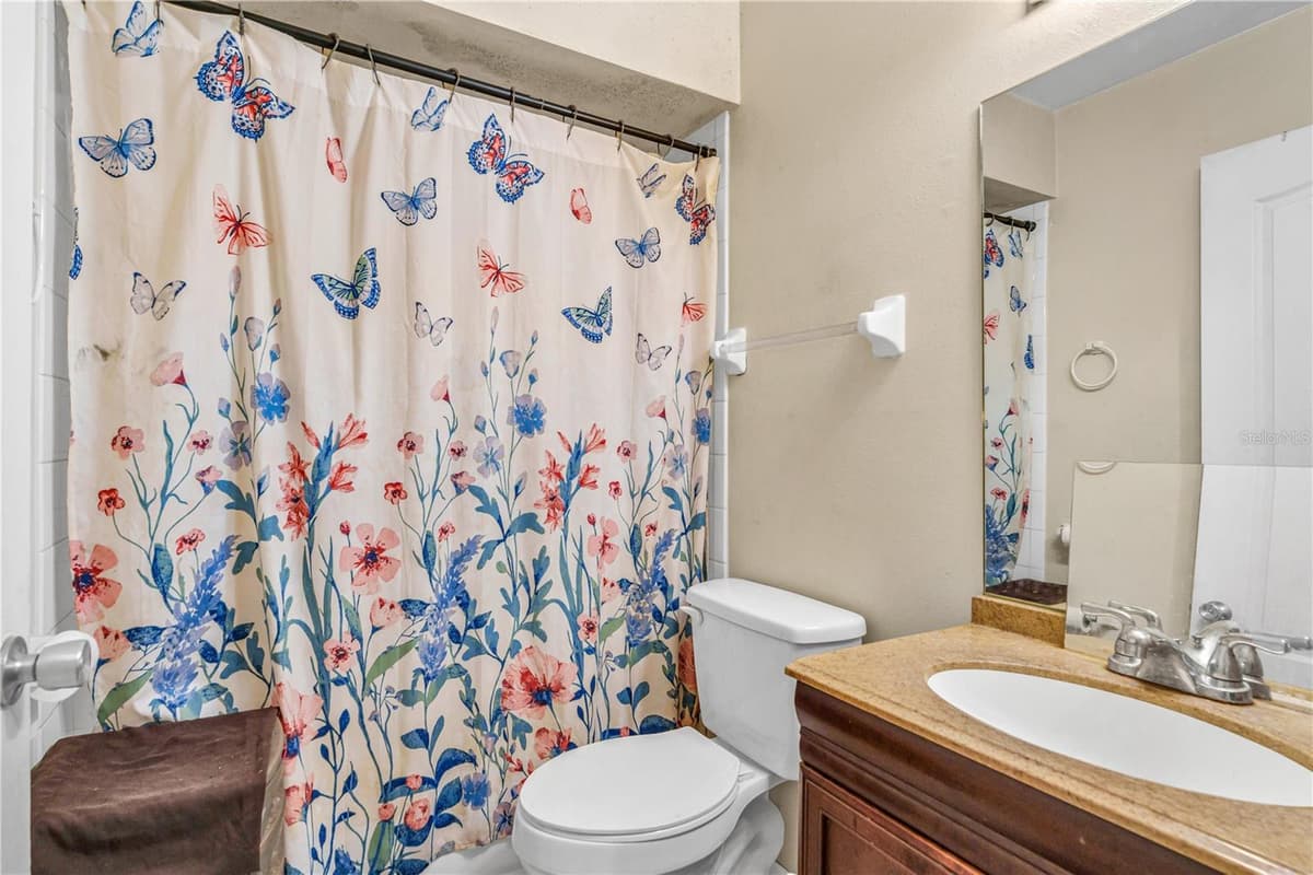 428 BANANA CAY DRIVE — photo 20 of 30