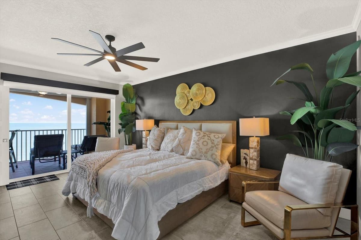 16450 GULF BOULEVARD — photo 19 of 31