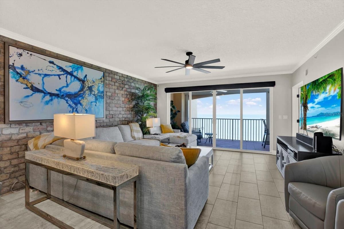 16450 GULF BOULEVARD — photo 4 of 31