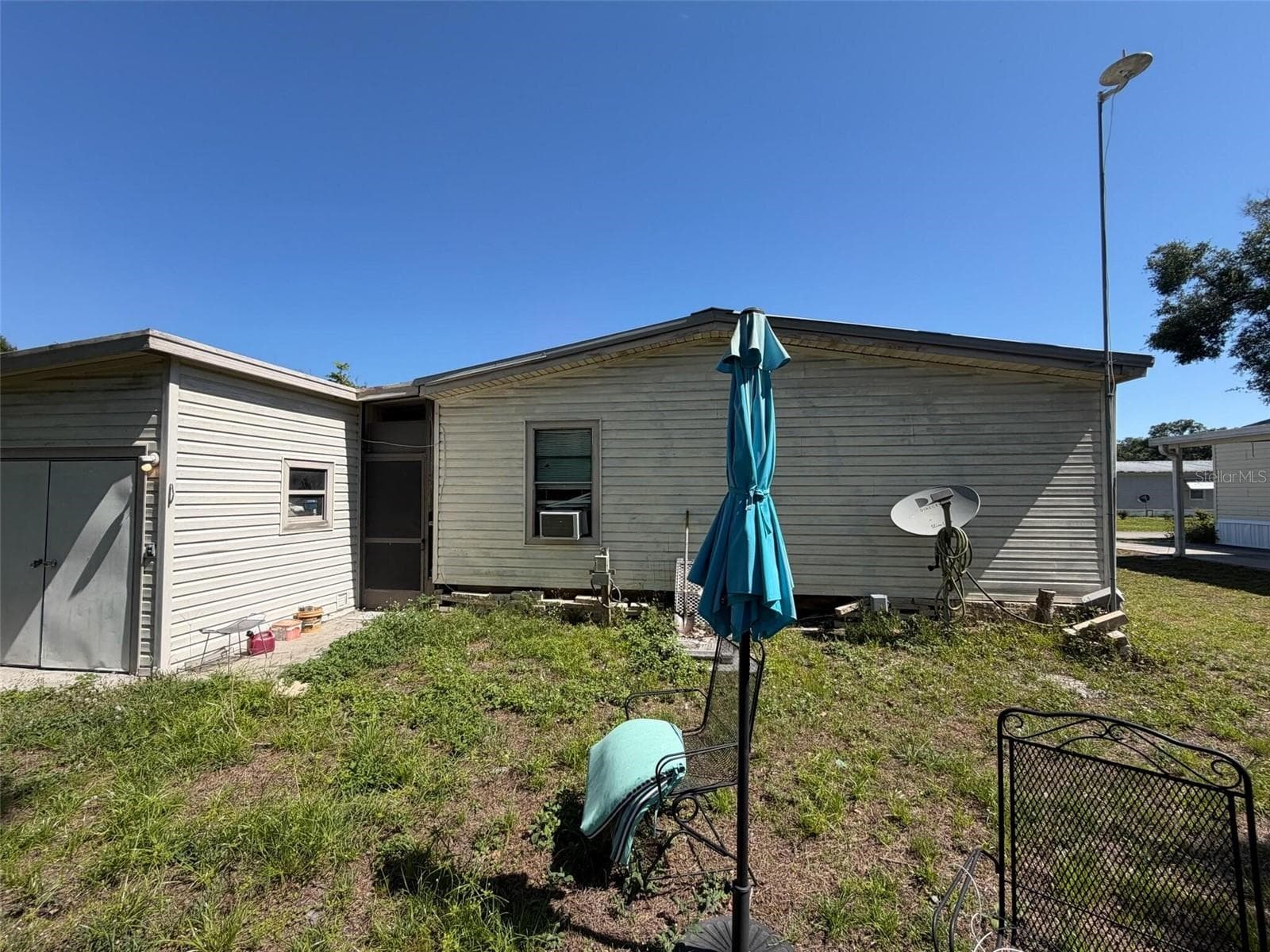 3633 LAZY LAKE DRIVE — photo 4 of 15