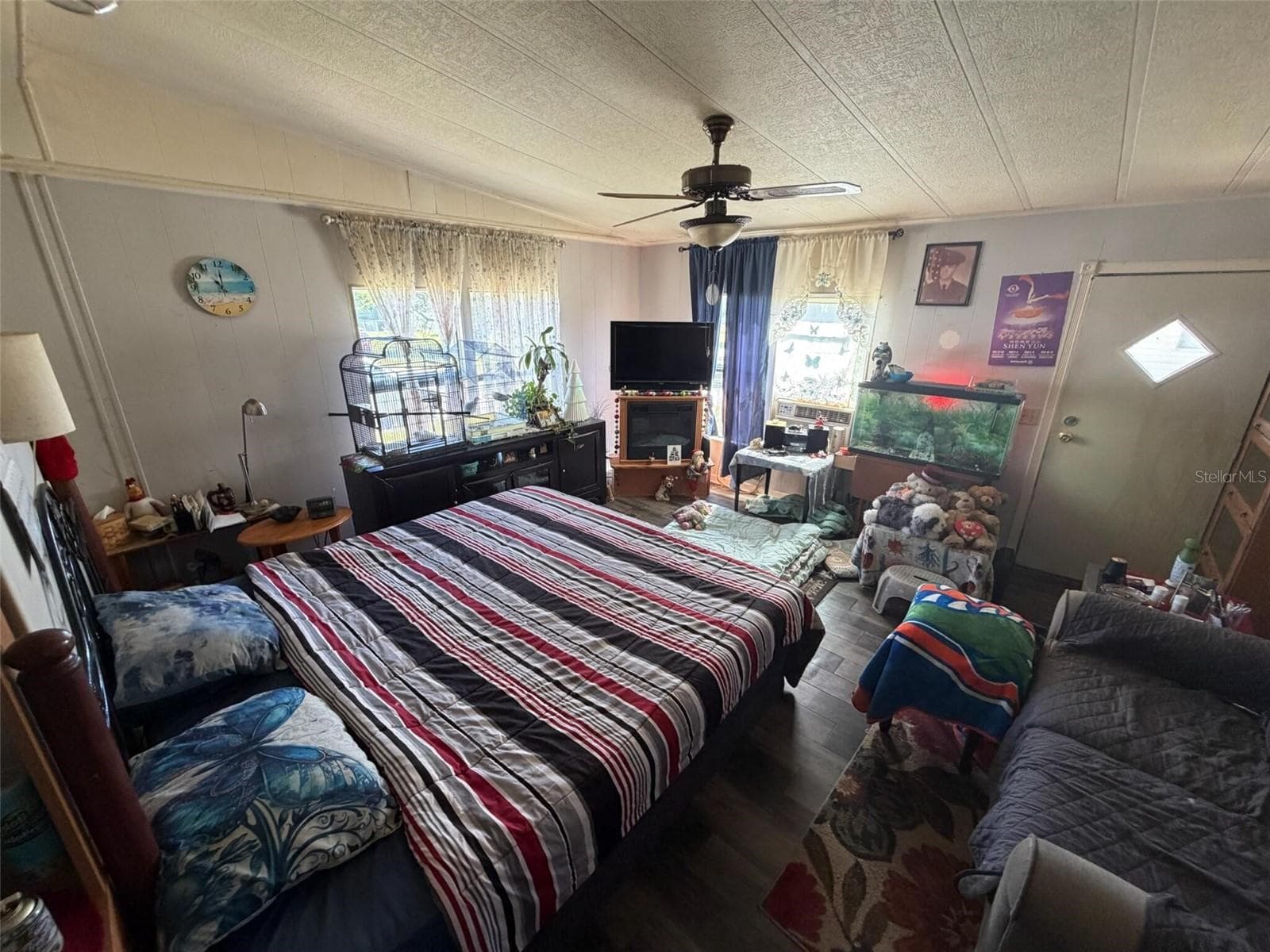 3633 LAZY LAKE DRIVE — photo 10 of 15