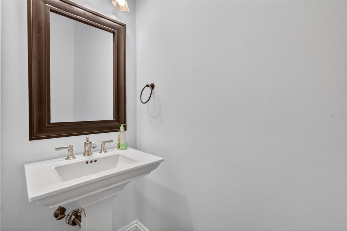 2110 HIGHLAND PARK ROAD — photo 30 of 82