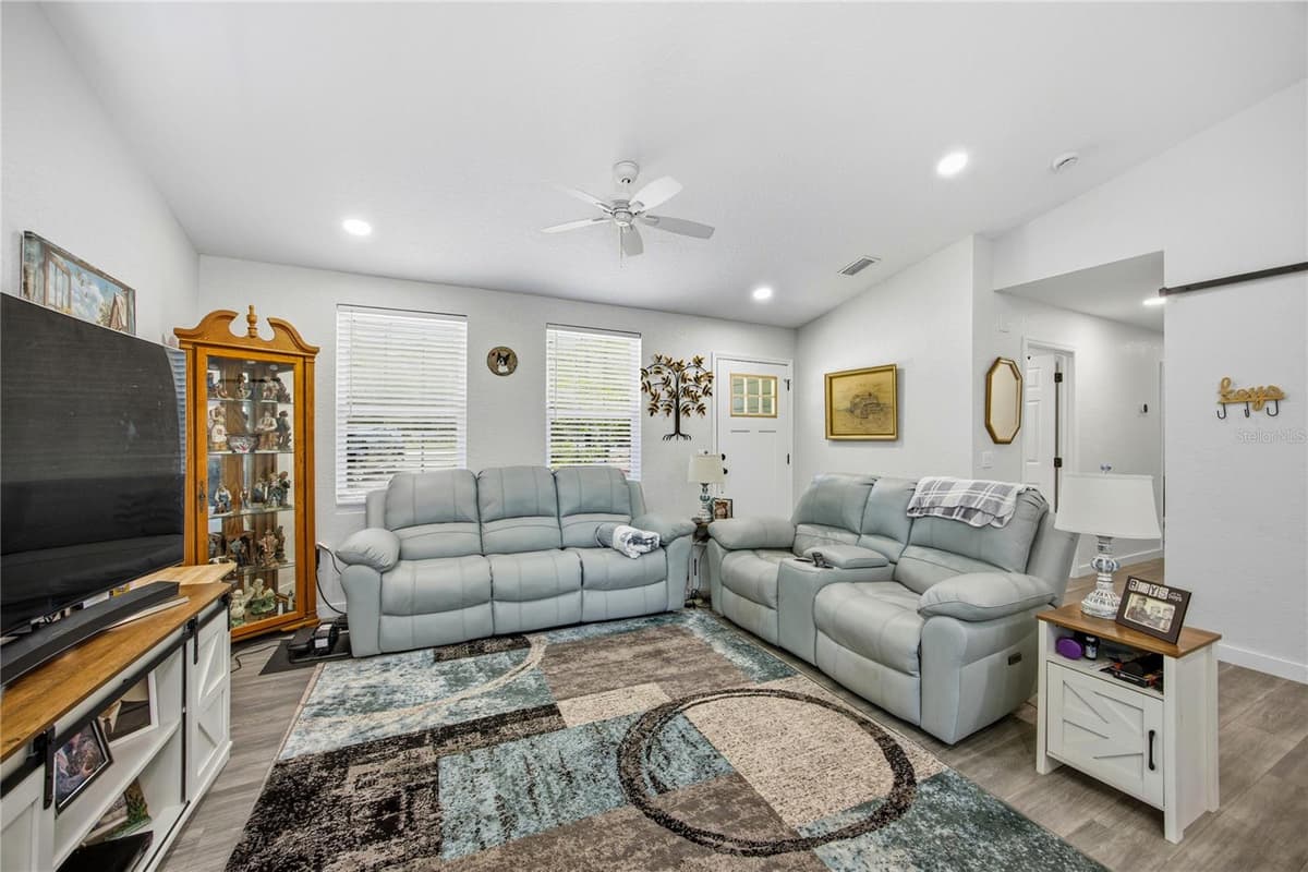 9025 COUNTY ROAD 221 — photo 7 of 25