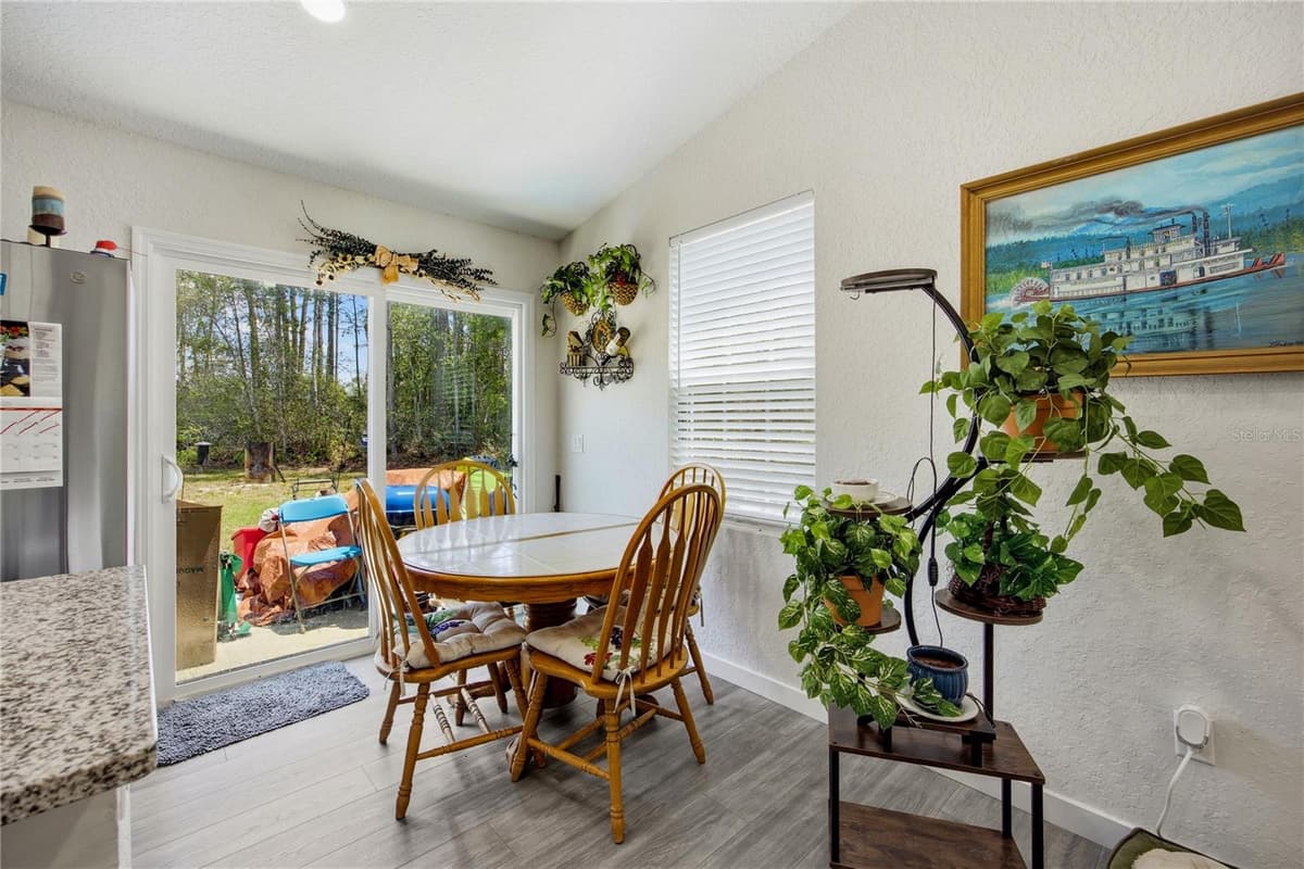 9025 COUNTY ROAD 221 — photo 10 of 25