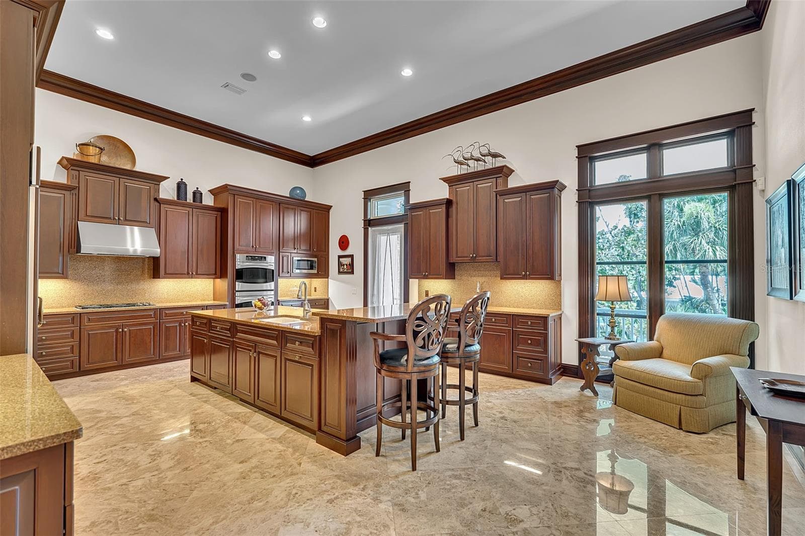 8132 SANDERLING ROAD — photo 36 of 69