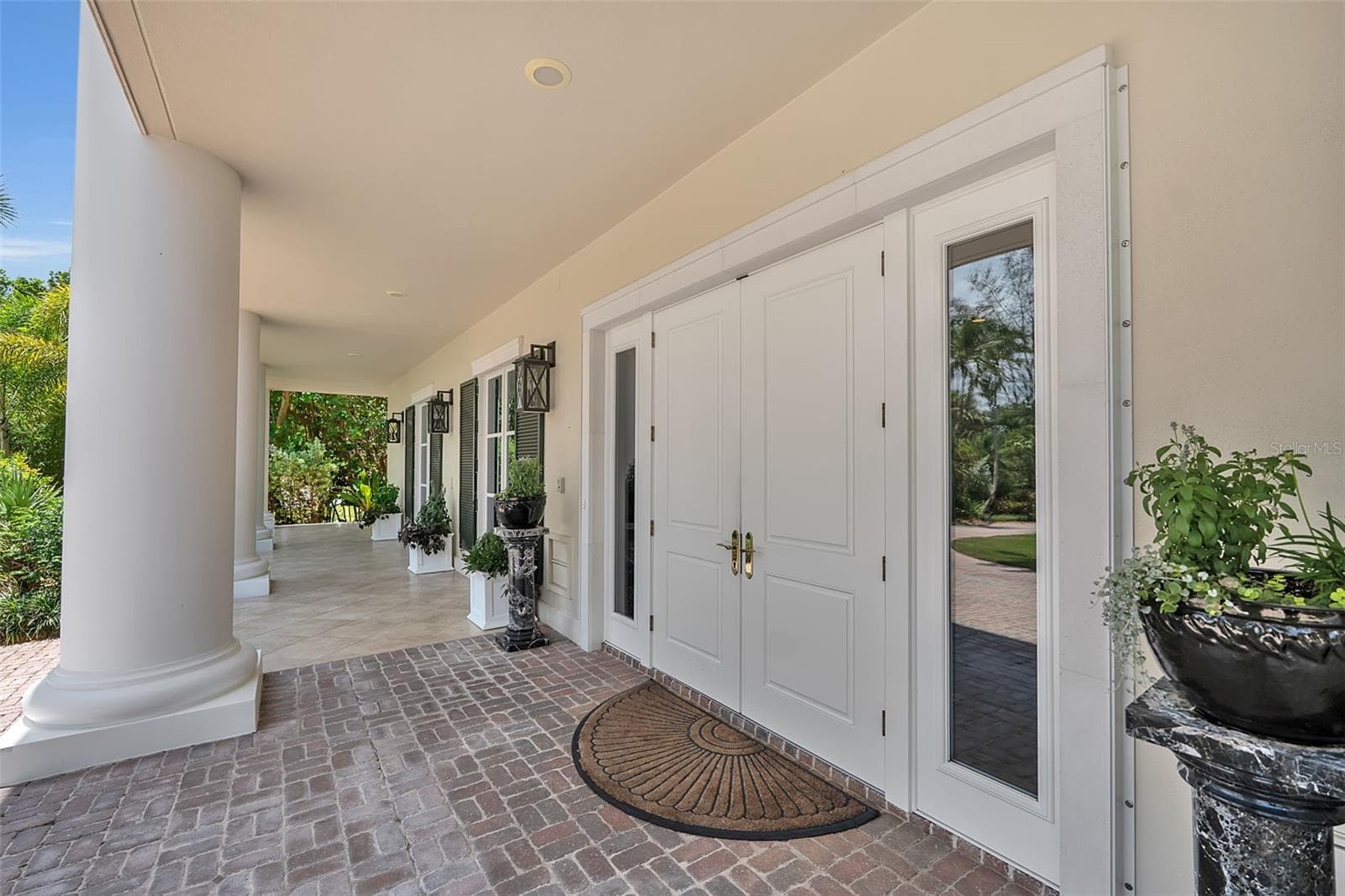8132 SANDERLING ROAD — photo 19 of 69