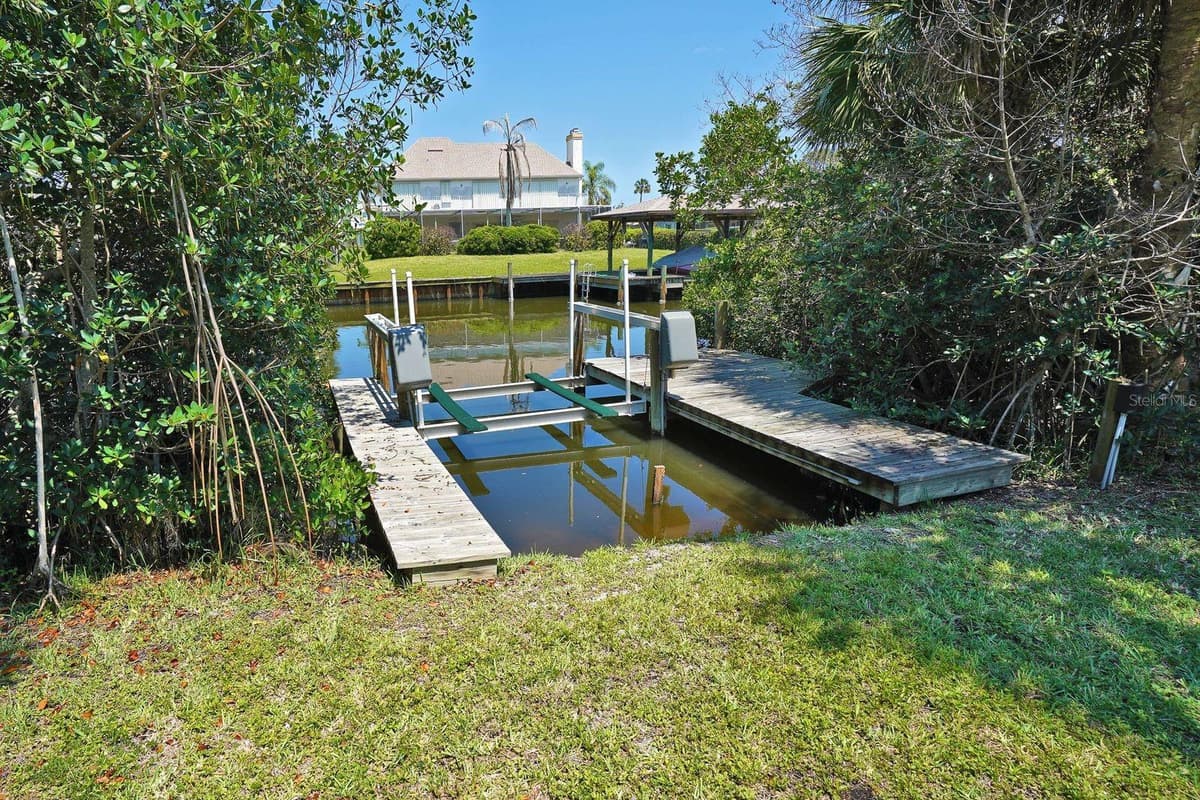 2080 NEWFOUND HARBOR DRIVE — photo 4 of 69