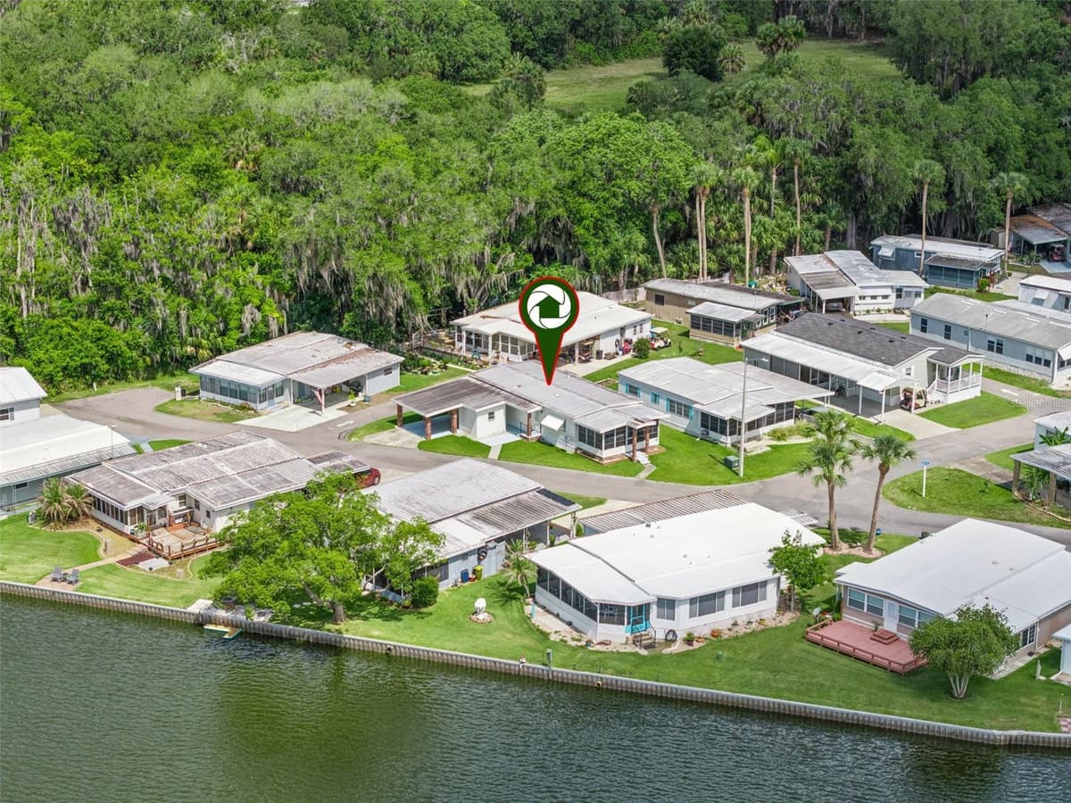 13 COCOS PLUMOSA DRIVE — photo 44 of 46