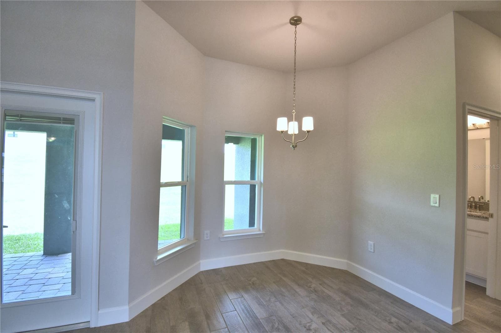 5421 WATERSIDE DRIVE — photo 13 of 68